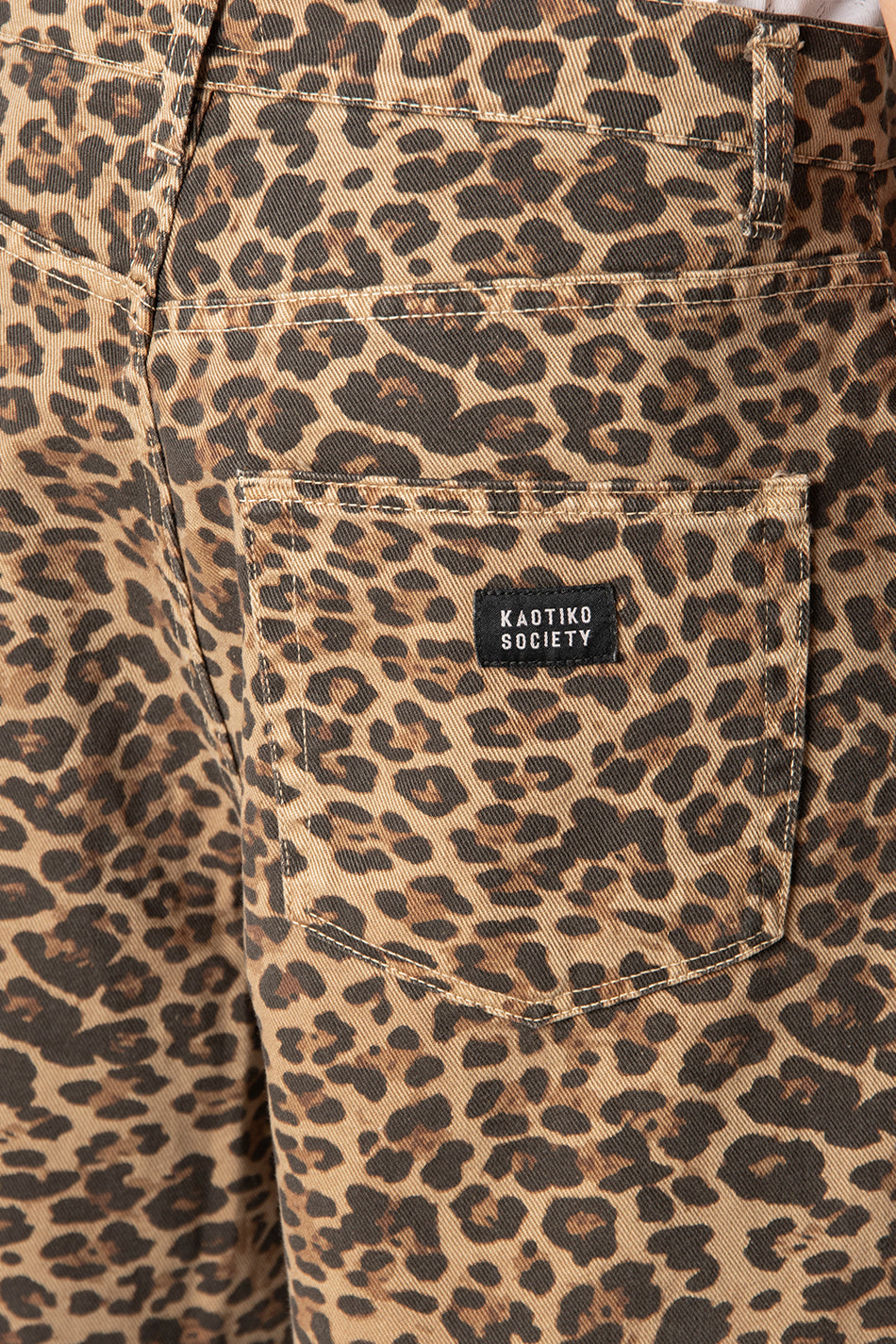 Losse Leopard Brown Short