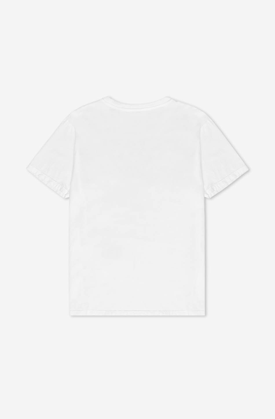 T-shirt blanc lavé sous ses yeux